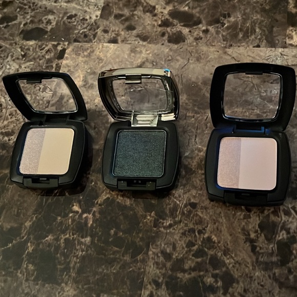 New in boxes, lot of makeup - Picture 7 of 9